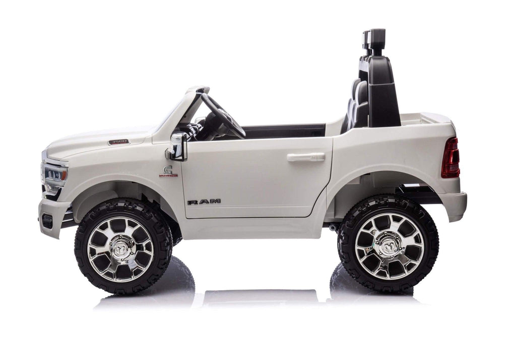 White Complete Edition XXL 2-Seater 4x4 RAM 3500 Ride-On Truck
