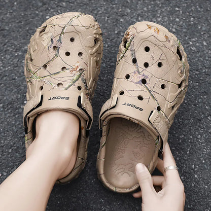 New Summer Men's Sandals New Home Garden Shoes Comfortable and Lightweight Men Slippers Non-Slip Soft Bottom Flip Flop Sandals