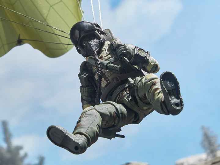 G.I. Joe Classified Series 60th Anniversary Action Pilot - HALO - High Altitude Low Opening - Jumper